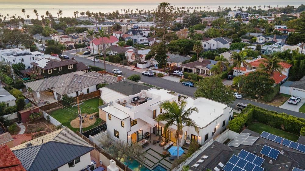 Vista Del Mar by AvantStay Stunning Spanish Inspired Home w Pool Hot Tub Rooftop Patio